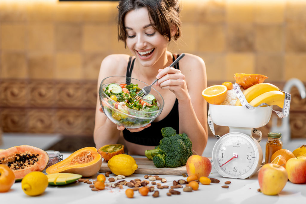 Marcher après manger permet-il de faciliter la digestion